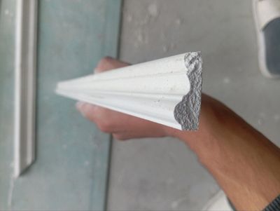 Tyaga Lepka Molding