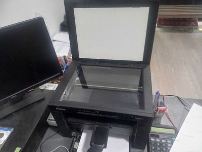 Canon 3010 3/1 sotiladi