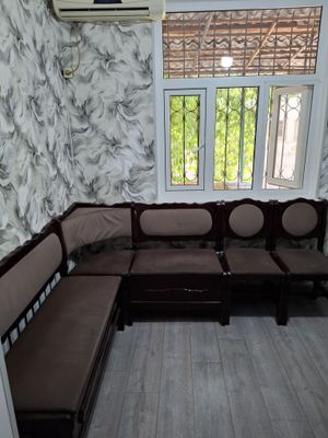 Продам кухонный уголок бу