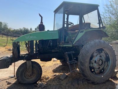 Traktor Ttz 8011