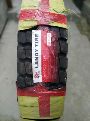 Landy Tire 9.00R20 DD939