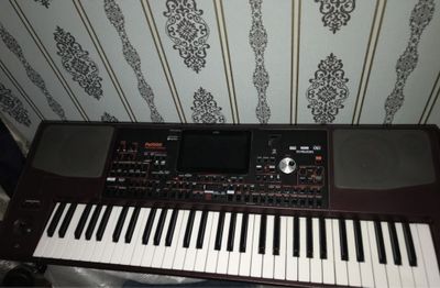 Продаю Korg Pa 1000