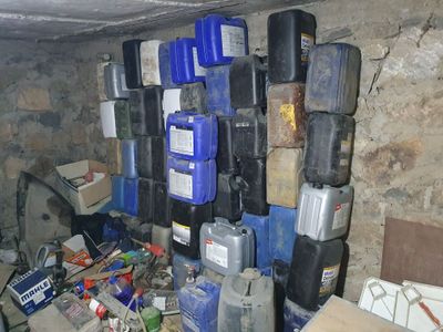 Kansterlar sotiladi 60 dona 20 litrlik