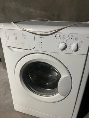 INDESIT 5 kg li Holati Zo’r