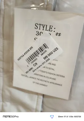 qishgi qalin kurtka yangi kiyilmagan oq rang