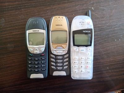 Тилифон Nokia retro