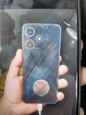 Infinix HOT 30 i 8+8/128 GB ideal sotiladi