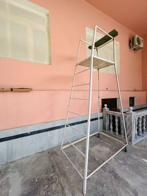 Narvon 4 oyoqli Lesnitsa