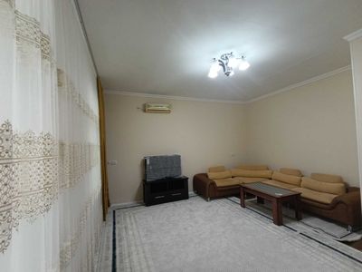 Фарғона шаҳар марказида ижарага (аренда) 4 хонали уй квартира берилади