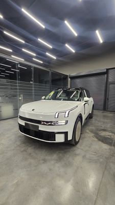 Lynk--£co-900-2 turbo-ultra. Aito Li Denza o'rniga.