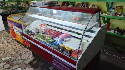 Витринный холодильник для мяса