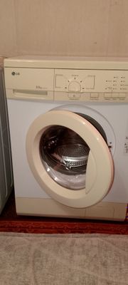 Продам стиральную машинку LG