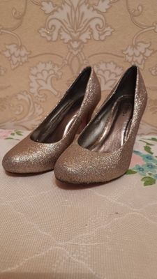 Туфли на каблуках (лодочки)