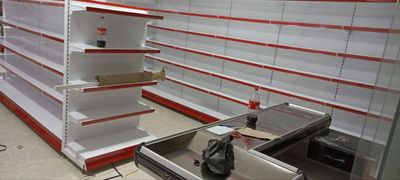 Холодильник,Стеллаж,Кассовый Стол,Полки. Всё для продуктового магазина