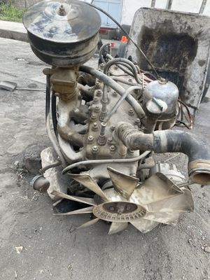 Gaz 52 mator tayyor sotiladi