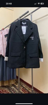 Pidjak yangi umuman kiyilmagan Xitoy 280.000