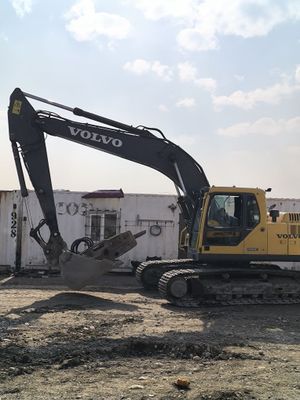 Volvo 210 sotiladi экскаватор сотилади