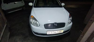 Hyundai accet 2008.