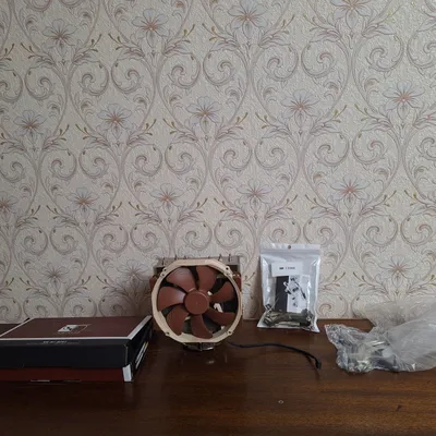 Продаётся топовый процессорный кулер Noctua.