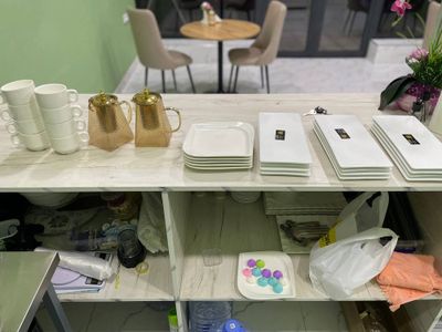 Kafe restoranlar uchun tarelka va chashkalar