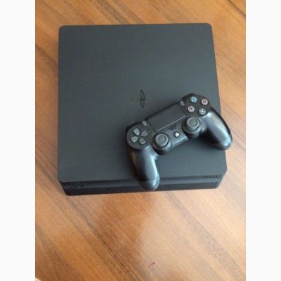 playstation 4 slim