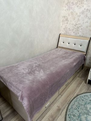 Продаю удобную односпальную кровать с ортопедическим матрасом!