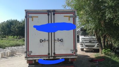 Исузи 2015 борти сотилади