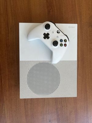 xBox One S.
