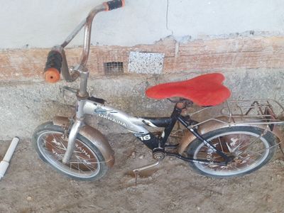Velosiped sotiladi.