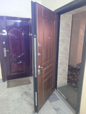 2 ta yangi eshik Rossiyada ishlab chiqarilgn 11 ta zamokli