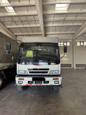 Isuzu 10 tonnalik