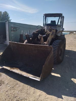 Погрузчик то 18 сотилади