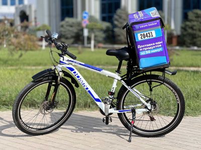Velosiped sotiladi, alumin ramali 26 kuryerlar uchun maxsus yig'ilgan