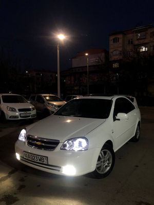 Lacetti 1.6 sotiladi yili 2013