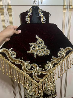 Zar xalat, dasrumol Toʻri bilan, Zar chapon