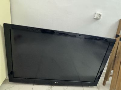 Плазменый телевизор LG