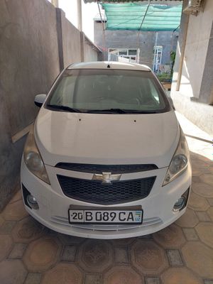 Chevrolet spark sotiladi. Òzimniki