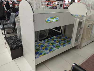 Bolalar 2 etaj krovati