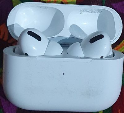 Air pods pro dubai