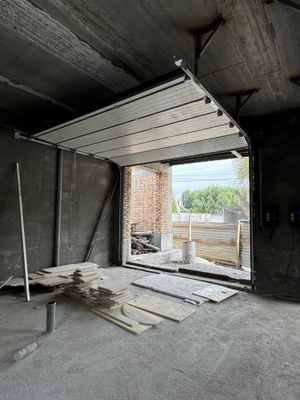 Секционные ворота,гаражные автоматические