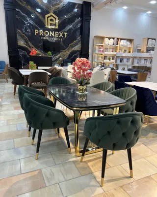 Стол и стулья на 6 персон в наличии