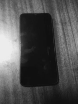 Redmi hamajoyi ishlaydi aybi yuq 32gb li
