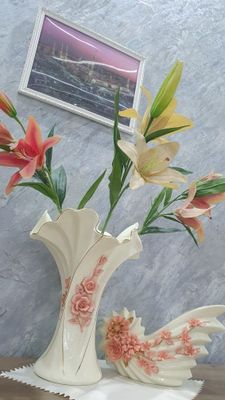 Сувенир ваза гул соладиган совга учун сотиб олинг