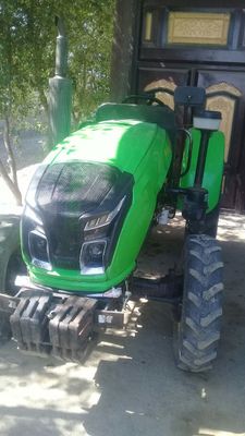 Traktor sotiladi