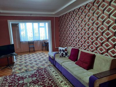 Талаба қизлар учун Чилонзор 8 кварталдан ижарага хонадон. 2 та қиз кк.