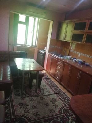 Parkent Korzinka yonida 2 xonali kvartira, 4-qavat, ijara
