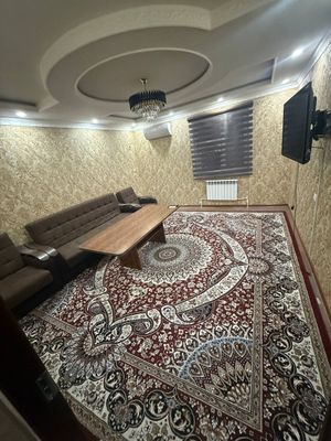 Chilonzor Novza metro oldida uy ijaraga beriladi.