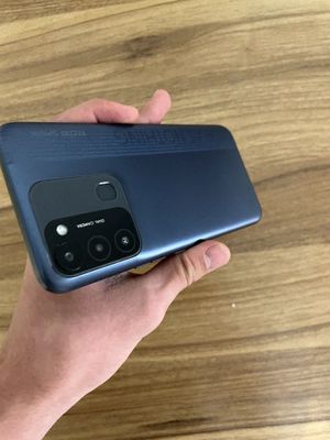 Tecno spark 8C..