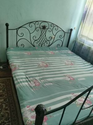 продается кроват 2*180 см железное в хорошим