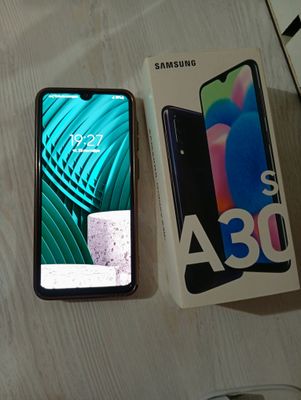 Samsung Galaxi A30s.